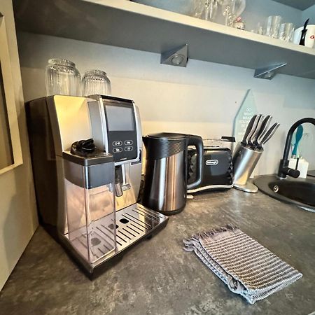 Evis Ltd Apartments 1 雷泽克内 外观 照片