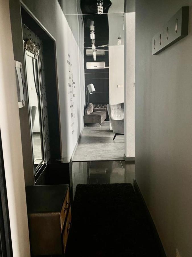 Evis Ltd Apartments 1 雷泽克内 外观 照片