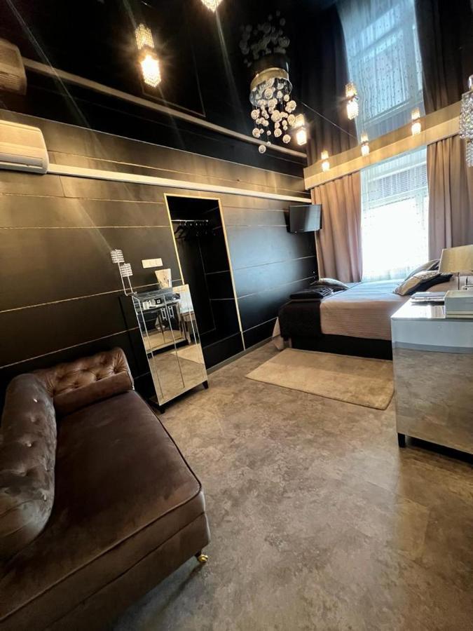Evis Ltd Apartments 1 雷泽克内 外观 照片