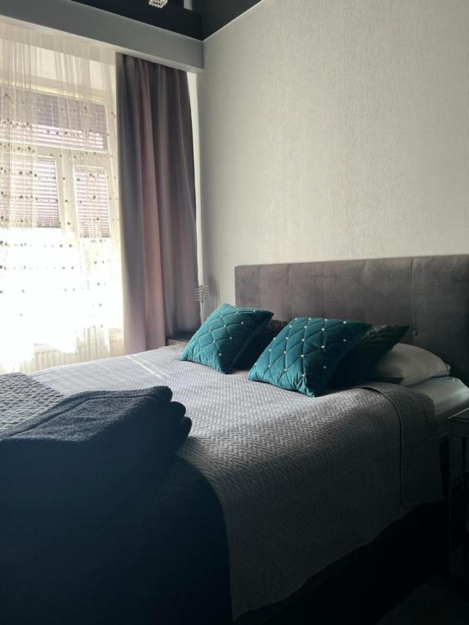 Evis Ltd Apartments 1 雷泽克内 外观 照片