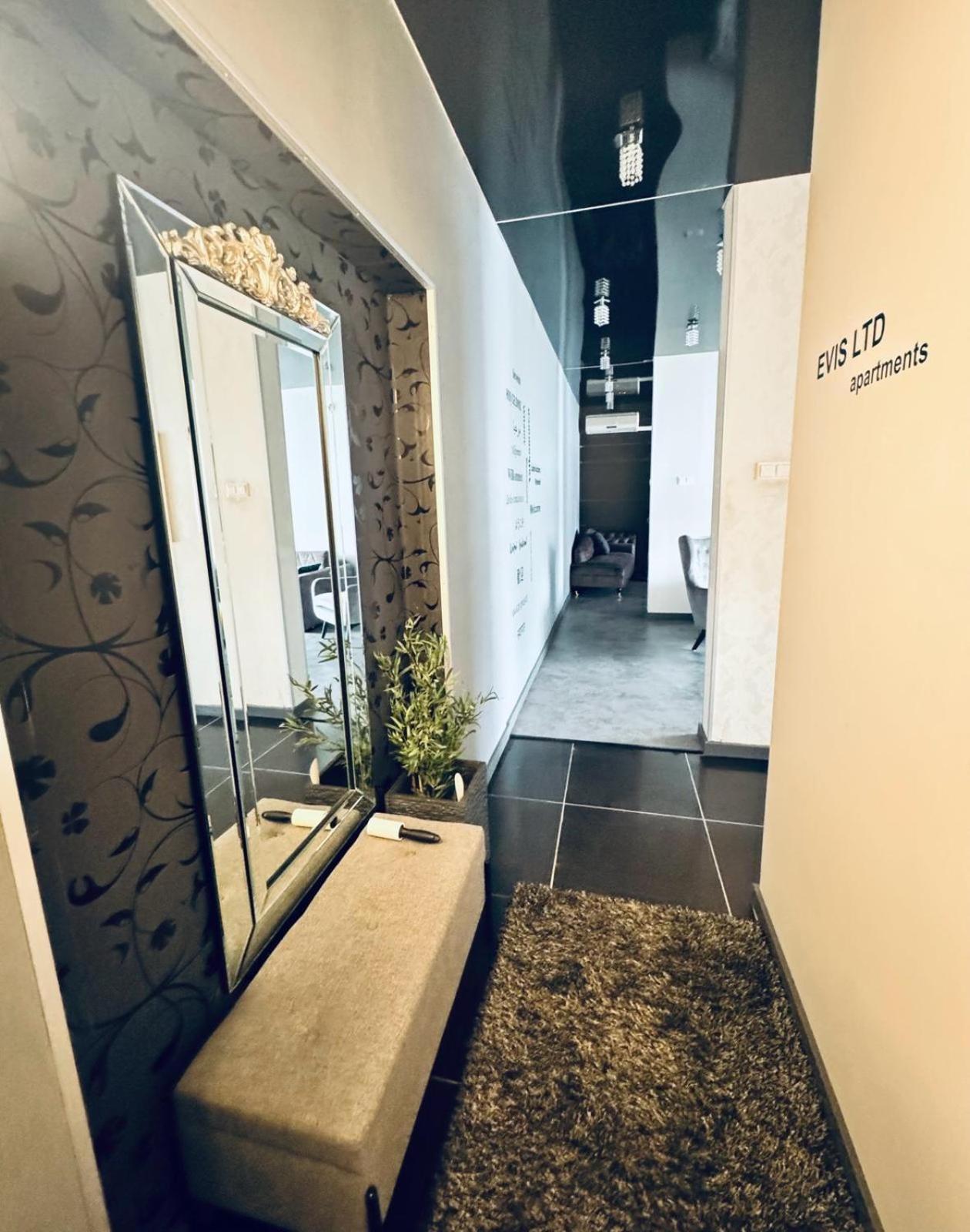 Evis Ltd Apartments 1 雷泽克内 外观 照片
