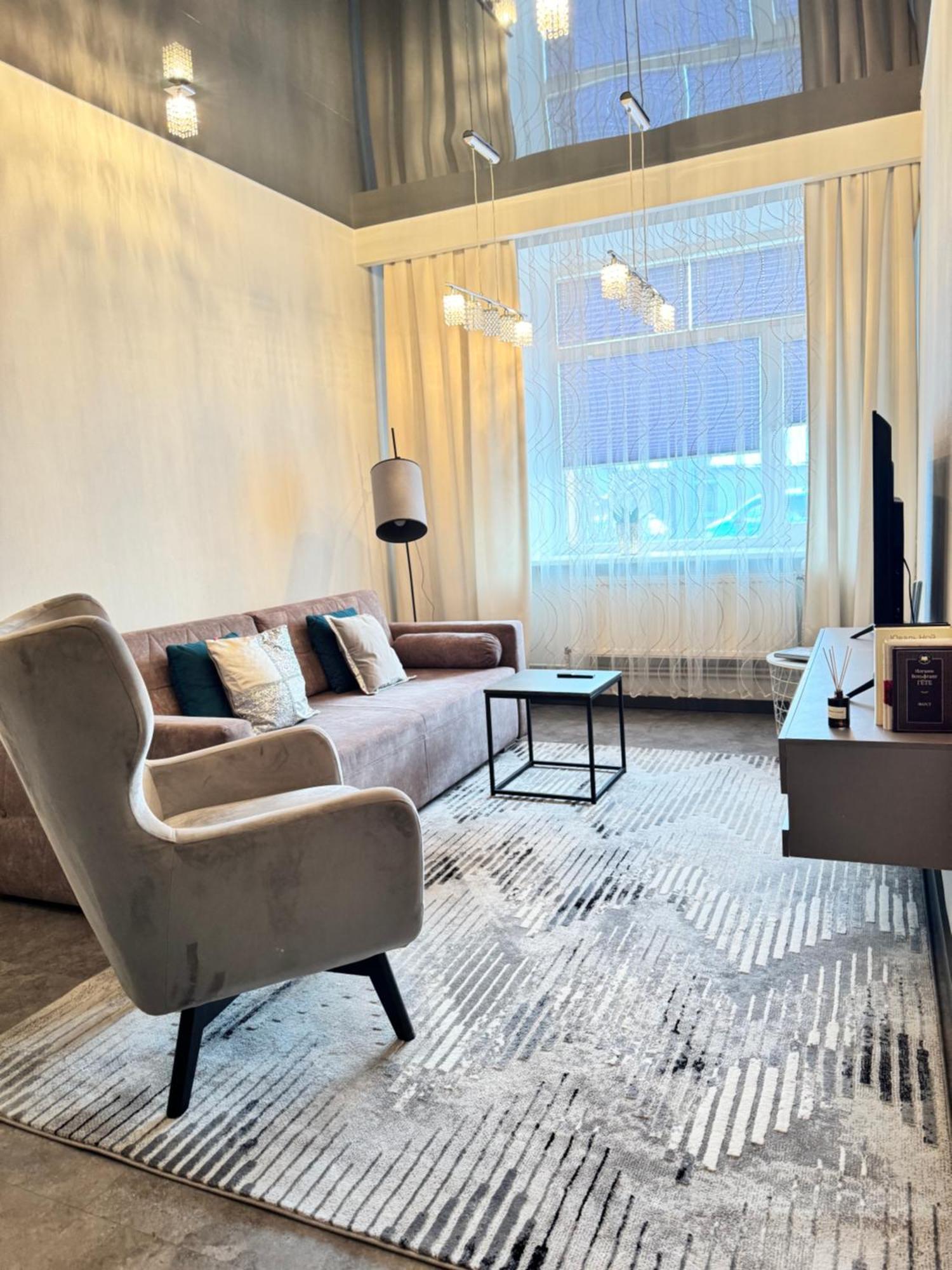Evis Ltd Apartments 1 雷泽克内 外观 照片