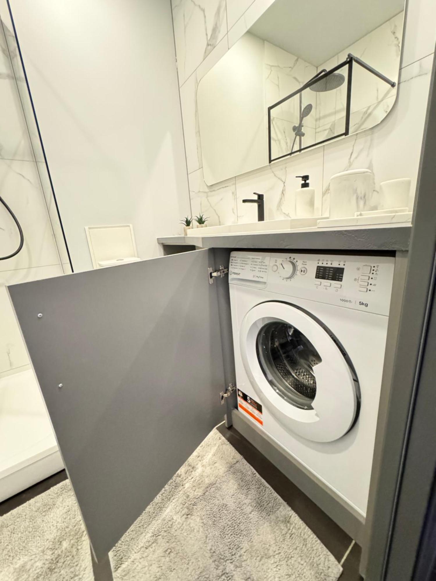Evis Ltd Apartments 1 雷泽克内 外观 照片